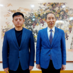 中国国际文化传播中心执行主席龙宇翔与柬埔寨王国商务部副部长铁弓亲切会见