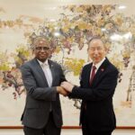 龙宇翔亲切会见莱索托王国驻华大使肯尼思·拉巴莱